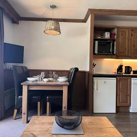 Appartement Résidence Valeriane - Pour 5 Personnes 144 *